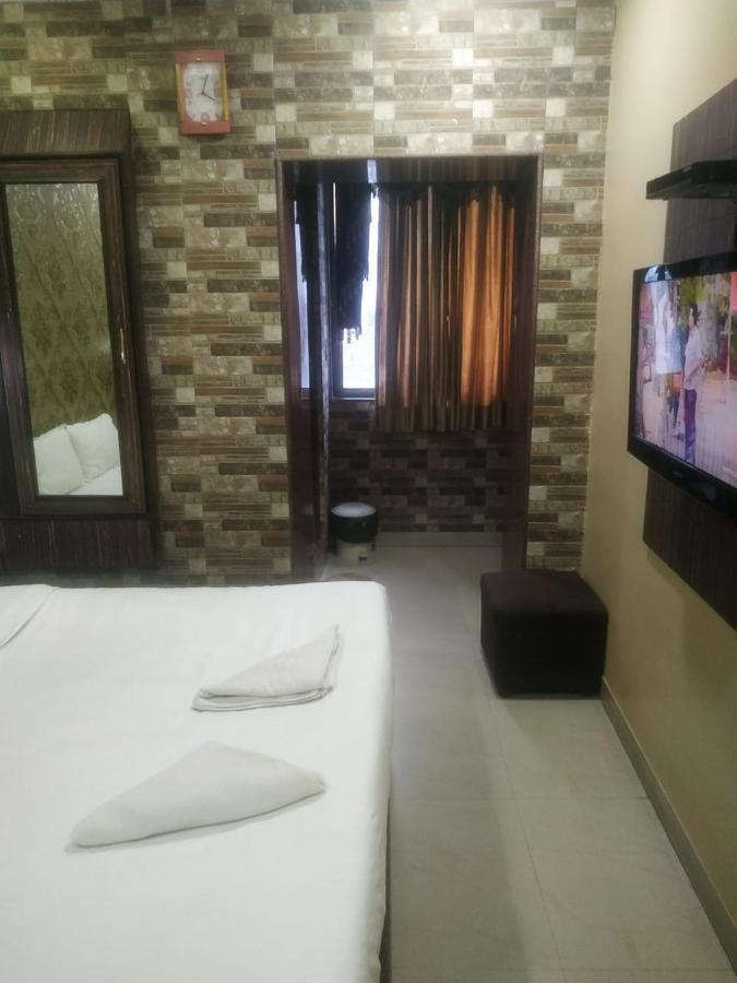 כלכותה Hotel Diamond Suites מראה חיצוני תמונה