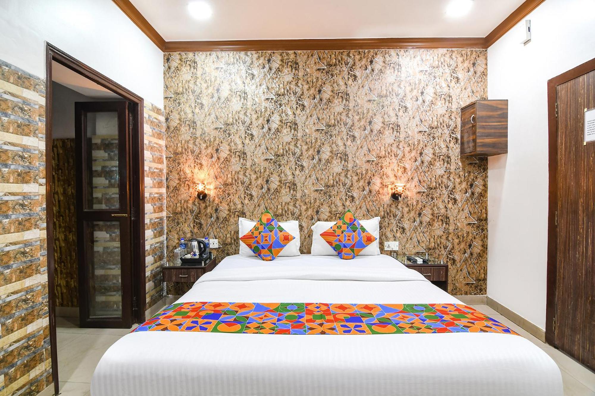 כלכותה Hotel Diamond Suites מראה חיצוני תמונה
