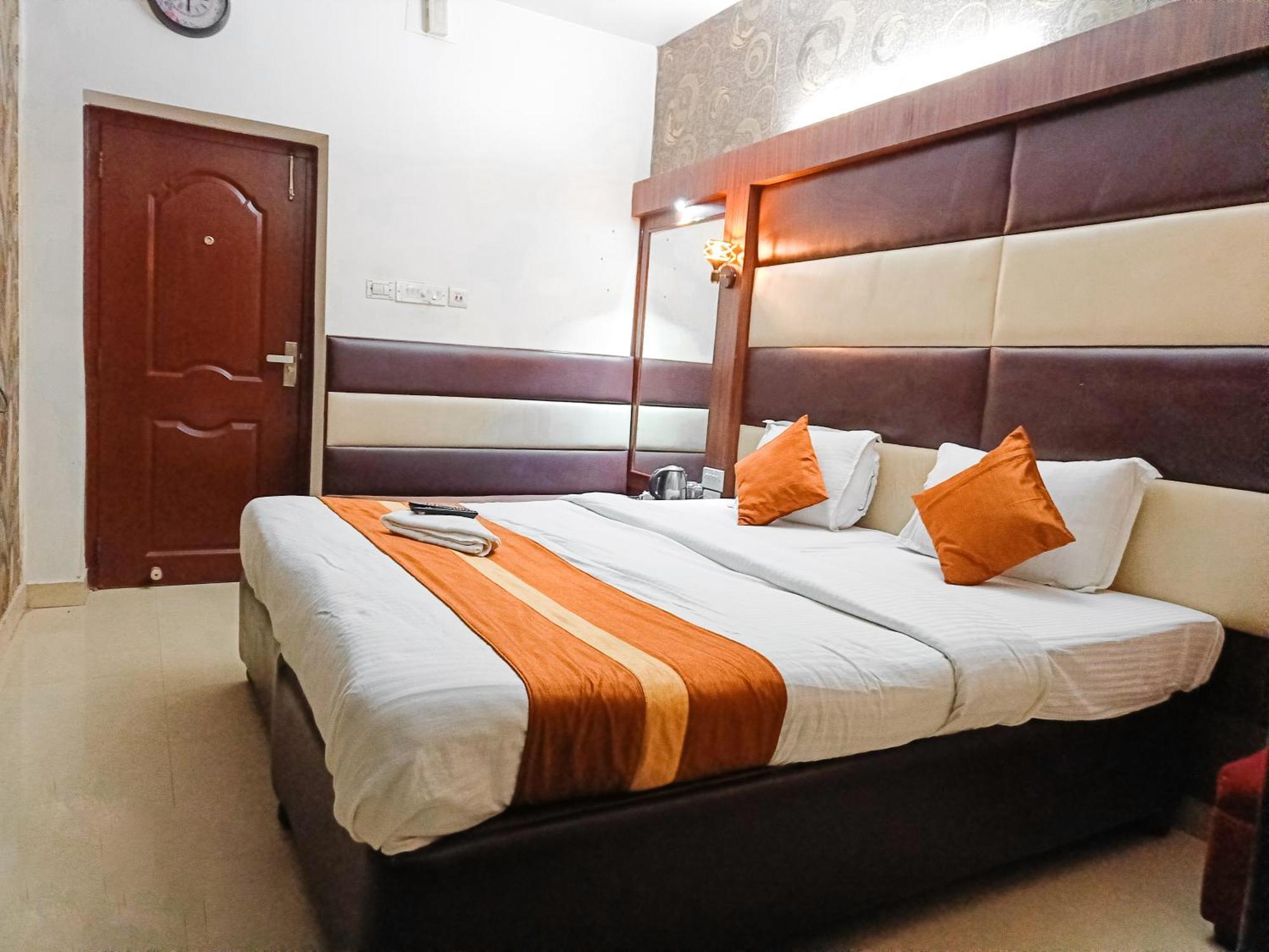 כלכותה Hotel Diamond Suites מראה חיצוני תמונה