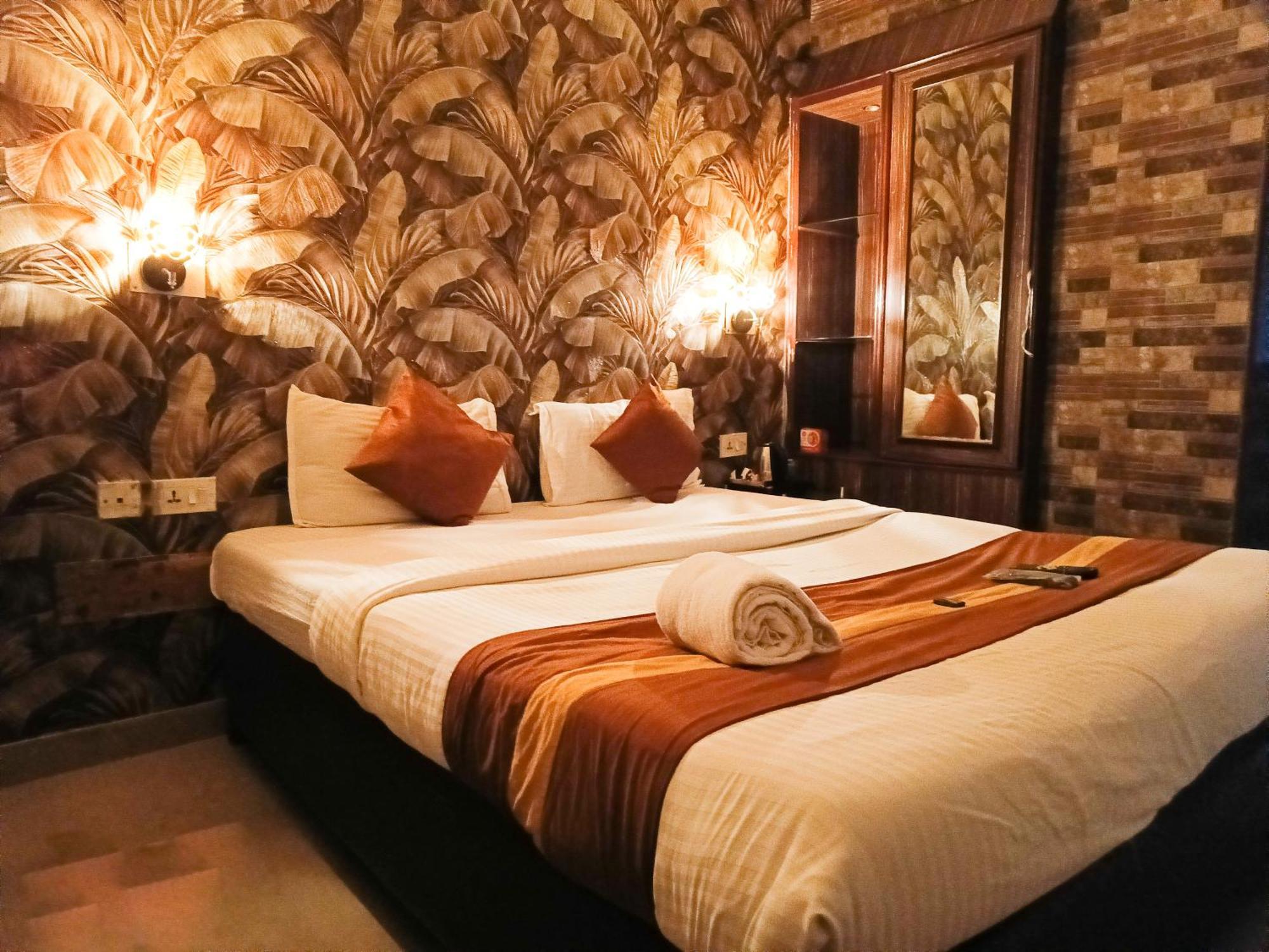כלכותה Hotel Diamond Suites מראה חיצוני תמונה