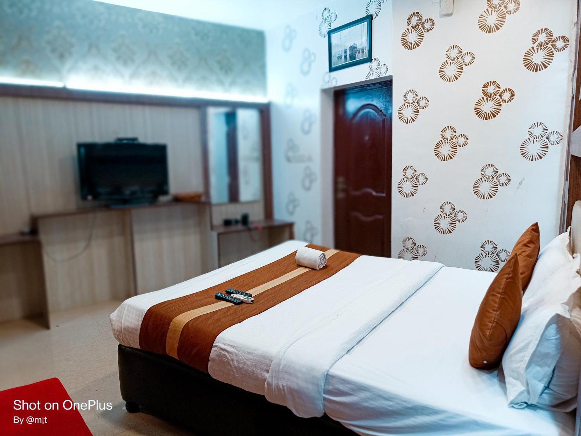 כלכותה Hotel Diamond Suites מראה חיצוני תמונה