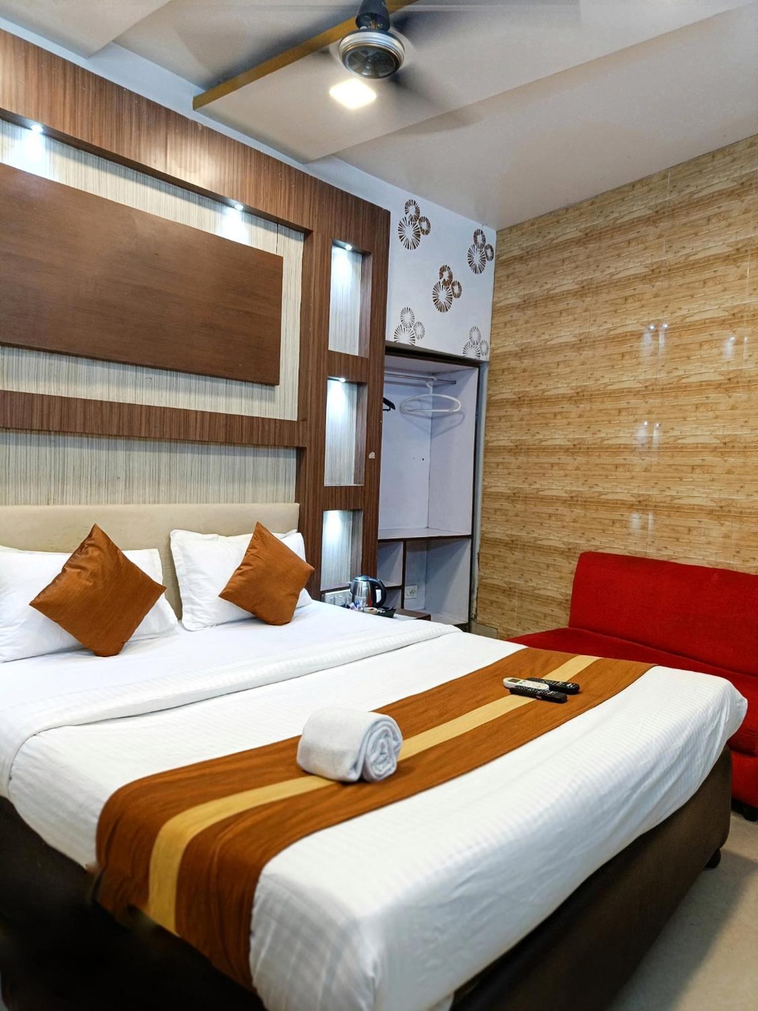 כלכותה Hotel Diamond Suites מראה חיצוני תמונה